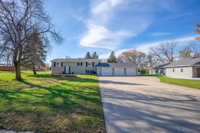 206 Pine Street SW, New London, MN 56273 - Photo 2