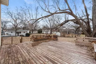 7624 Daleview Dr, Brooklyn Park, MN 55443 - Photo 34