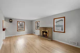 7624 Daleview Dr, Brooklyn Park, MN 55443 - Photo 14