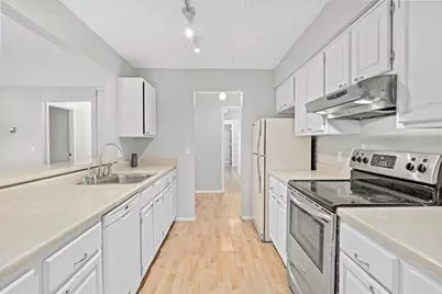 3320 Louisiana Avenue S #112, Saint Louis Park, MN 55426 - Photo 2