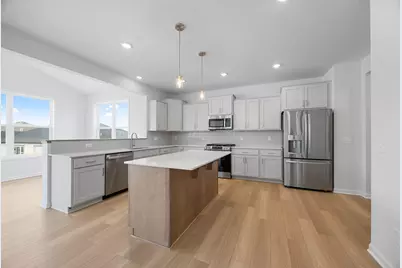 15812 Granada Avenue N, Hugo, MN 55038 - Photo 2