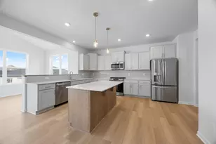 15812 Granada Ave N, Hugo, MN 55038 - Photo 2