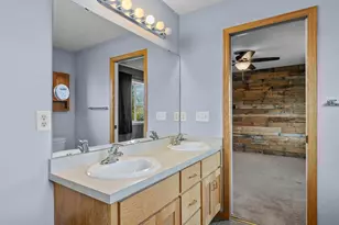 1824 Nixon St S, Cambridge, MN 55008 - Photo 38