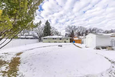 1834 14 1/2 Street S, Fargo,  58103 - Photo 6