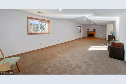 2610 Hydram Avenue N, Oakdale, MN 55128 - Photo 24