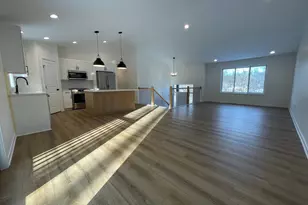 2153 Ponderosa Pl SW, Rochester, MN 55902 - Photo 2