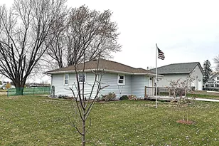 111 S 4th St, Goodhue, MN 55027 - Photo 24