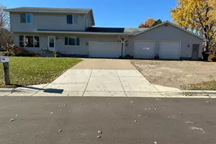 180 Brown Ave S, Annandale, MN 55302 - Photo 1