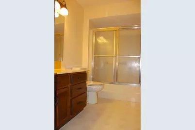 520 Graham Street SW, Hutchinson, MN 55350 - Photo 14