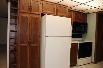 520 Graham Street SW, Hutchinson, MN 55350 - Photo 8