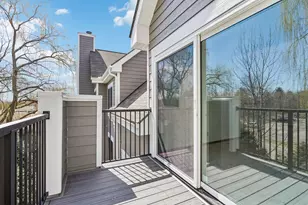 6145 Chasewood Pkwy, Minnetonka, MN 55343 - Photo 16