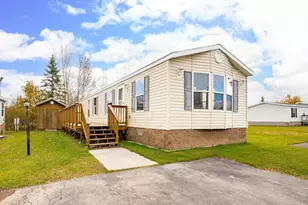 3908 Brian Rd, Duluth, MN 55803 - Photo 1