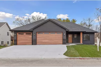 1231 Bellflower Lane NE, Owatonna, MN 55060 - Photo 2