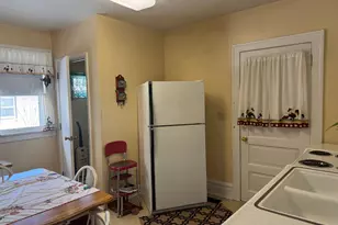 221 N Minnesota St, Crookston, MN 56716 - Photo 4