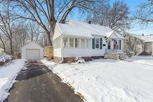 210 5th Ave NE, Faribault, MN 55021 - Photo 2