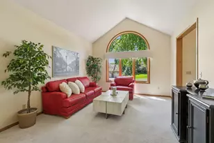 7810 W 95th St, Bloomington, MN 55438 - Photo 6