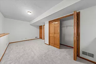 9130 Hidden Meadow Rd, Woodbury, MN 55125 - Photo 54