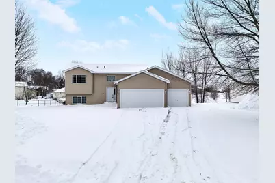 936 Lincoln Court S, Cambridge, MN 55008 - Photo 1