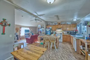 3932 Hwy 100, White Twp, MN 55705 - Photo 10