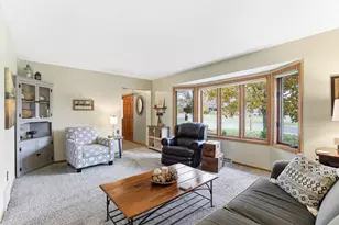 609 Chicago Dr, Burnsville, MN 55306 - Photo 12