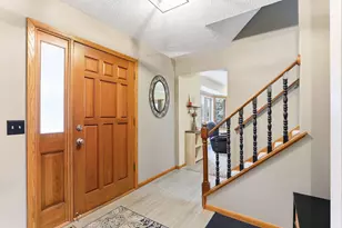 609 Chicago Dr, Burnsville, MN 55306 - Photo 10