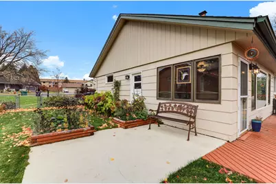 609 Chicago Drive, Burnsville, MN 55306 - Photo 8