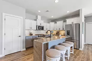 7441 15th St S, Fargo, ND 58104 - Photo 8