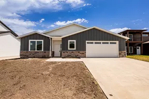 407 16th Street NE, Dilworth, MN 56529 - Photo 1