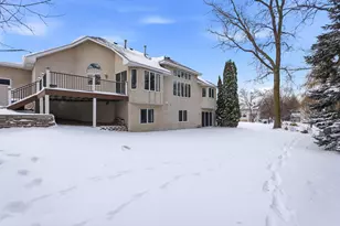 2510 Wexford Ct, New Brighton, MN 55112 - Photo 2