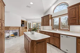 2510 Wexford Ct, New Brighton, MN 55112 - Photo 10