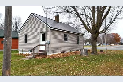 515 S 5th Street, Luck, WI 54853 - Photo 2