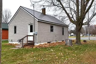 515 S 5th St, Luck, WI 54853 - Photo 2