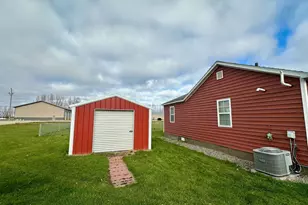 561 Main St N, Greenbush, MN 56726 - Photo 4
