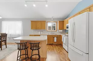 107 Garner Cir, Montrose, MN 55363 - Photo 6