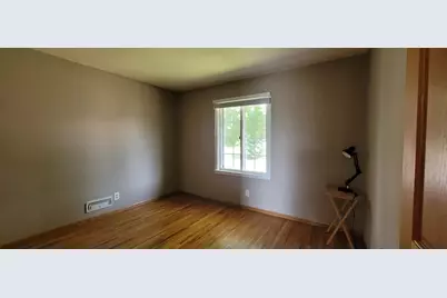 8496 Harkness Road S, Cottage Grove, MN 55016 - Photo 6