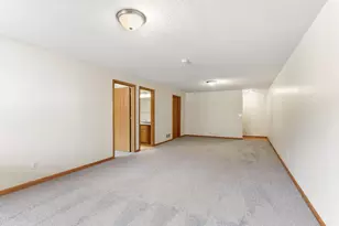 6918 42nd Ave N, Crystal, MN 55427 - Photo 20