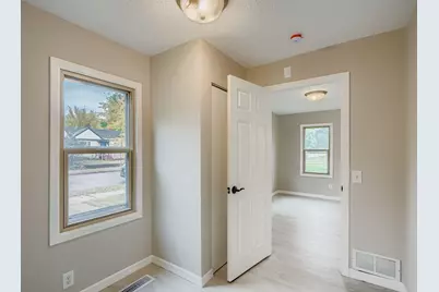 4643 Emerson Avenue N, Minneapolis, MN 55412 - Photo 10