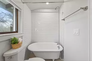 1010 W 33rd St, Minneapolis, MN 55408 - Photo 30