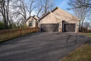 7087 Wellington Ln N, Maple Grove, MN 55369 - Photo 2