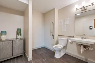 66 9th St, Saint Paul, MN 55101 - Photo 32