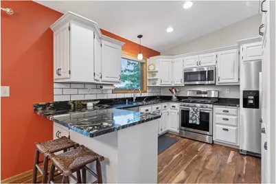 796 Sunset Drive, Eagan, MN 55123 - Photo 10