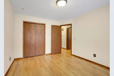 2492 Beam Avenue E, North Saint Paul, MN 55109 - Photo 20