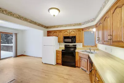 2492 Beam Avenue E, North Saint Paul, MN 55109 - Photo 14