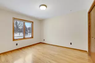 2492 Beam Ave E, North Saint Paul, MN 55109 - Photo 22