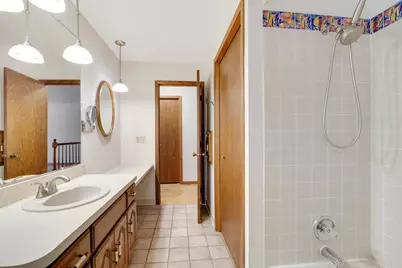 2492 Beam Avenue E, North Saint Paul, MN 55109 - Photo 32