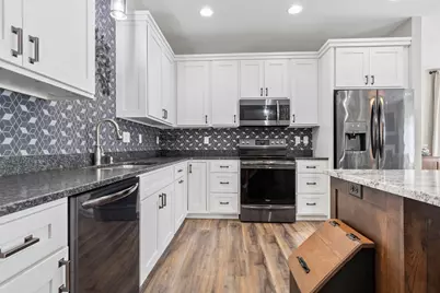 250 Rodeo Road, Alexandria, MN 56308 - Photo 4