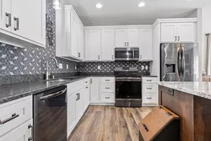 250 Rodeo Rd, Alexandria, MN 56308 - Photo 4