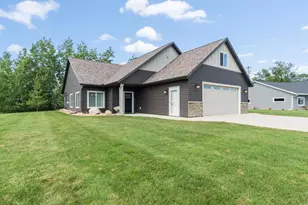 250 Rodeo Rd, Alexandria, MN 56308 - Photo 2