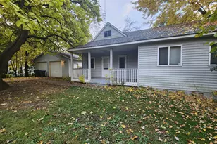 2076 Flanders Rd, North Saint Paul, MN 55109 - Photo 2