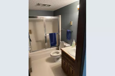 220 8th Street S #D4, Fargo,  58103 - Photo 12